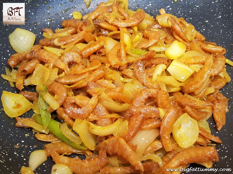 Preparation of Dry Prawn Chilly Fry