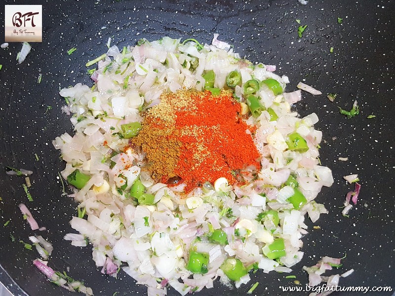 Preparation of Crab Masala Sukkem