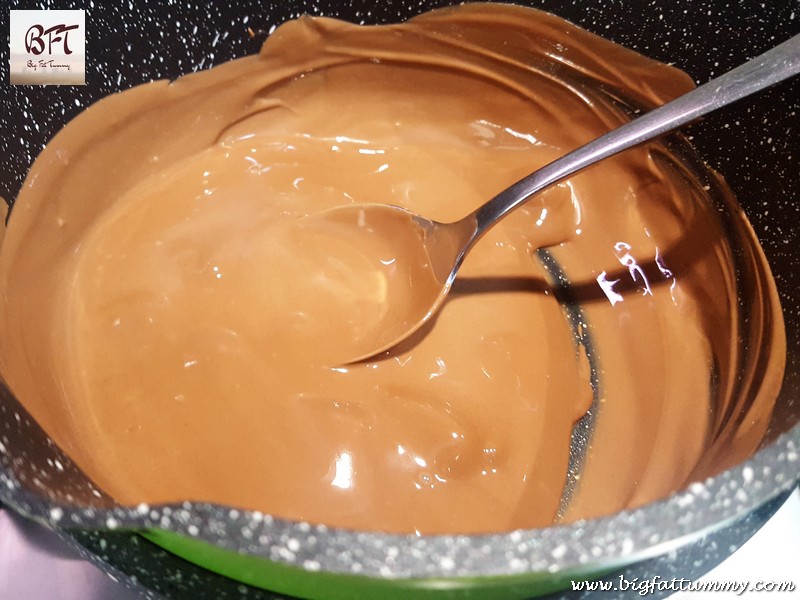 Making of Fruit Cake Chocolate Pops