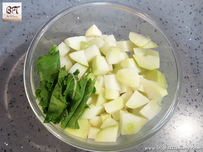 Preparation of Prawn Kohlrabi / Ganth Gobi / Naab / German Turnip / Knol Khol