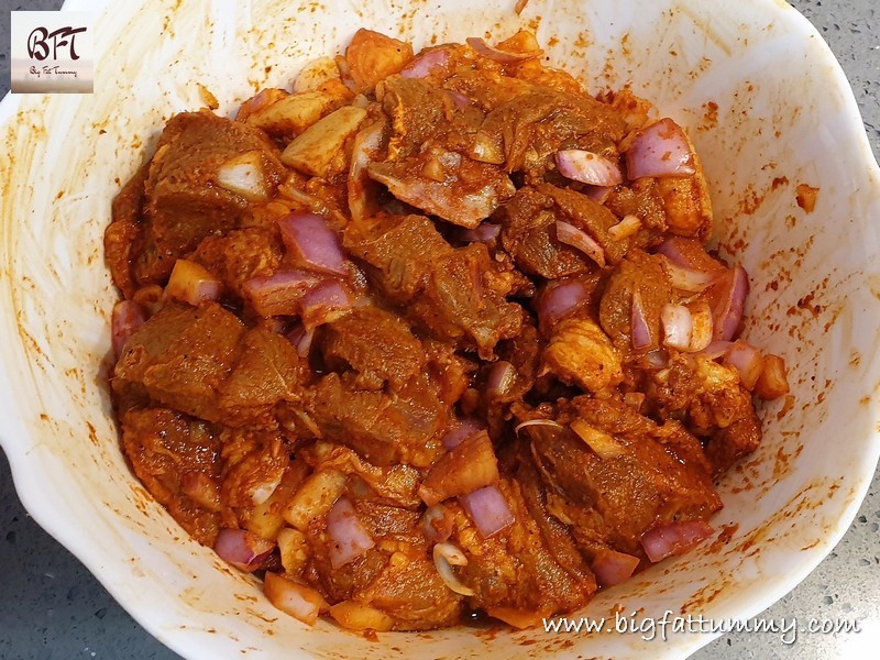 Making of Slow Cooked Pork Curry