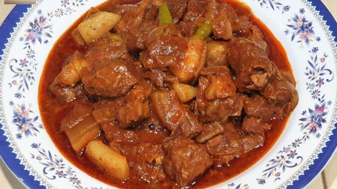 Slow Cooked Pork Curry 05 Slow Cooked Pork Curry