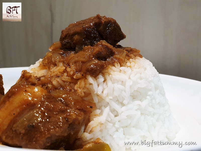 Making of Slow Cooked Pork Curry