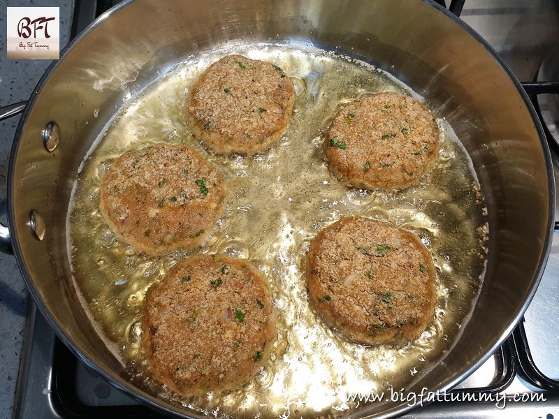 Making of Raw Mince Chicken Cutlets