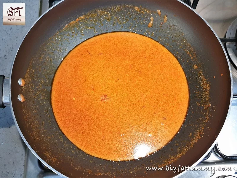 Making of Prawn Curry in a Hurry