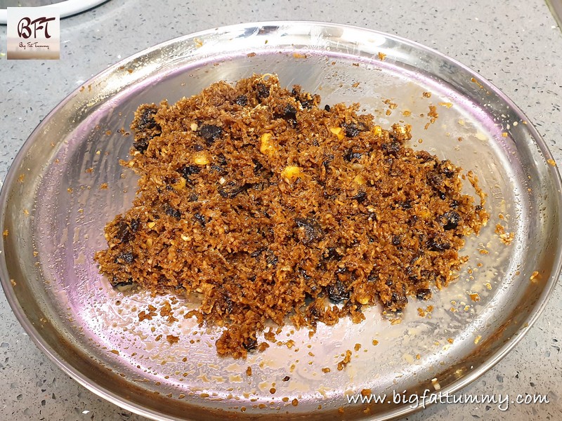 Making of Coconut-Palm Jaggery-Chana Filling