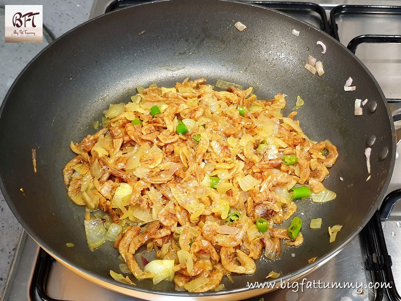 Making of Dry Prawn Chilly Fry - with Coconut