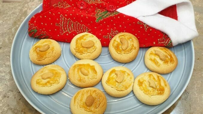 Rich Cashewnut Cookies