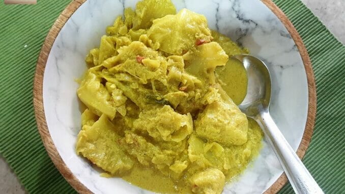 Cabbage Ros - Goan Cabbage Coconut Milk Curry