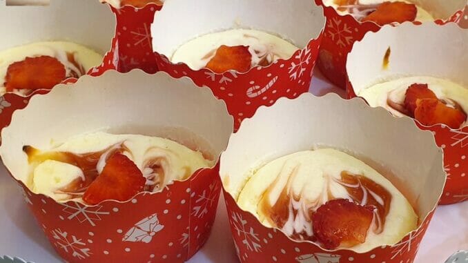 Mini Cheese Cakes 12 Mini Cheese Cakes
