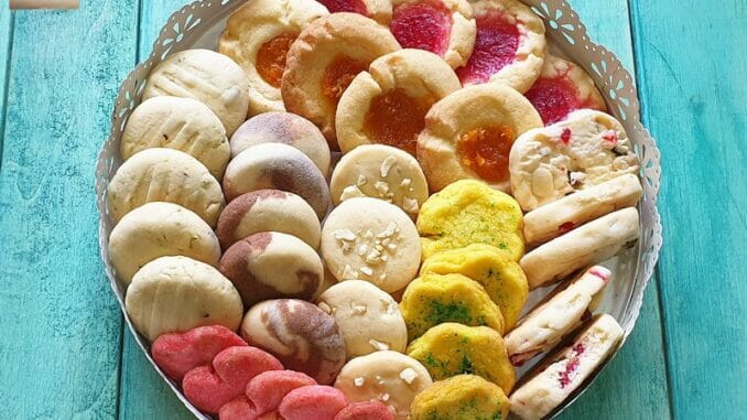 Assorted Bakery Style Cookies