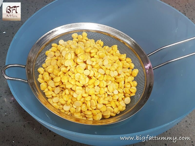 Preparation of Chana Dal Wada / Vada