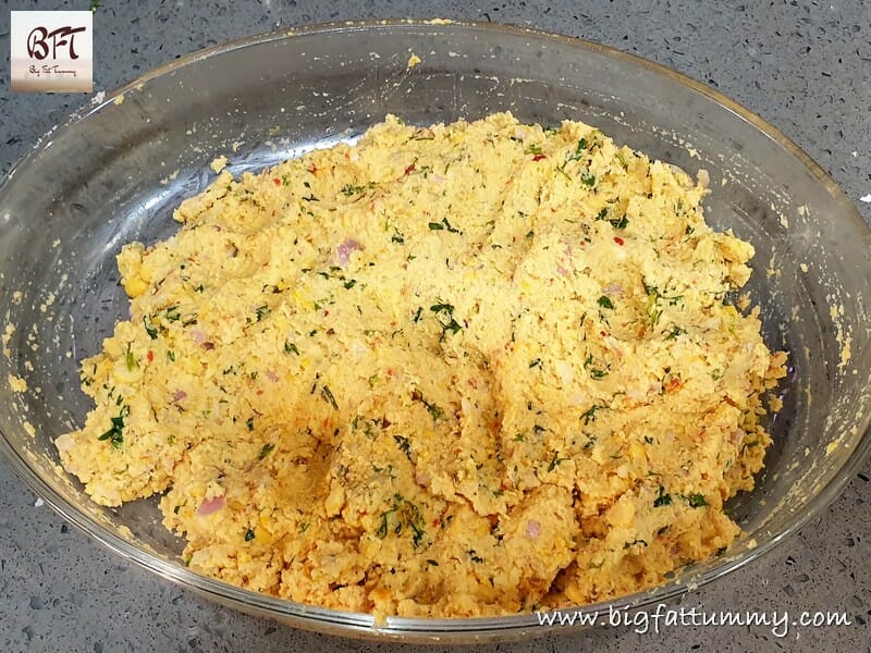 Preparation of Chana Dal Wada / Vada