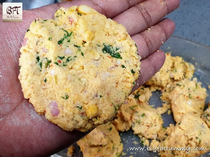 Preparation of Chana Dal Wada / Vada