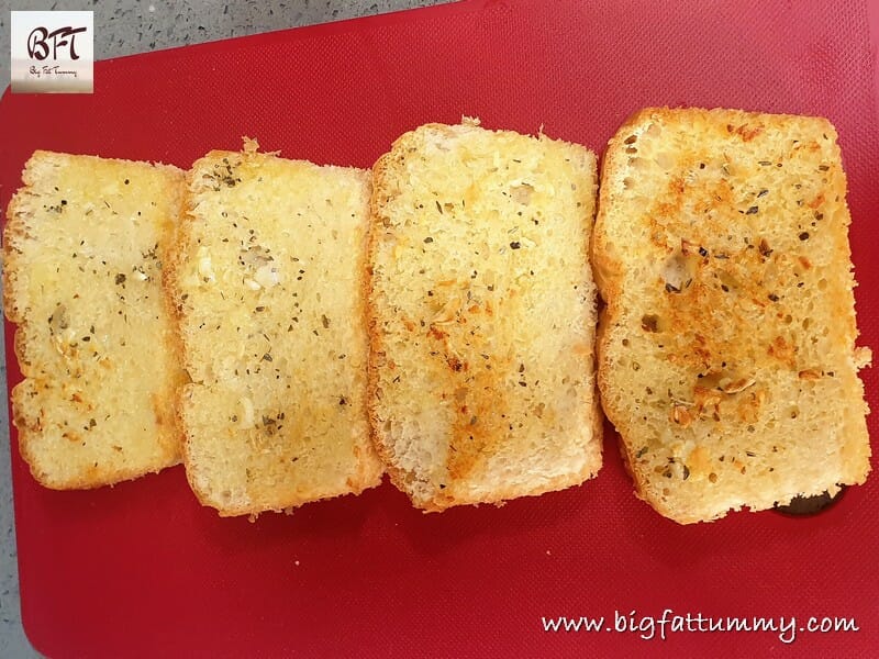 Making of Cheese Chilli / Chilly Toast