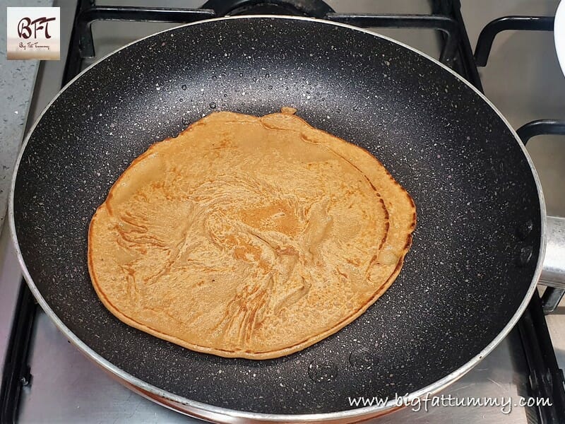 Making of Eggless Sweet Wheat Flour Polle / Pancakes