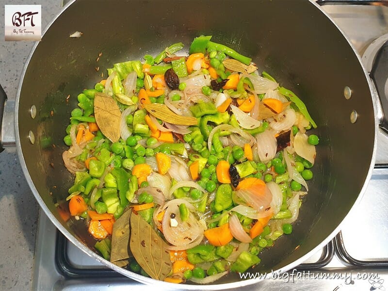 Preparation of One Pot Vegetable Pulao