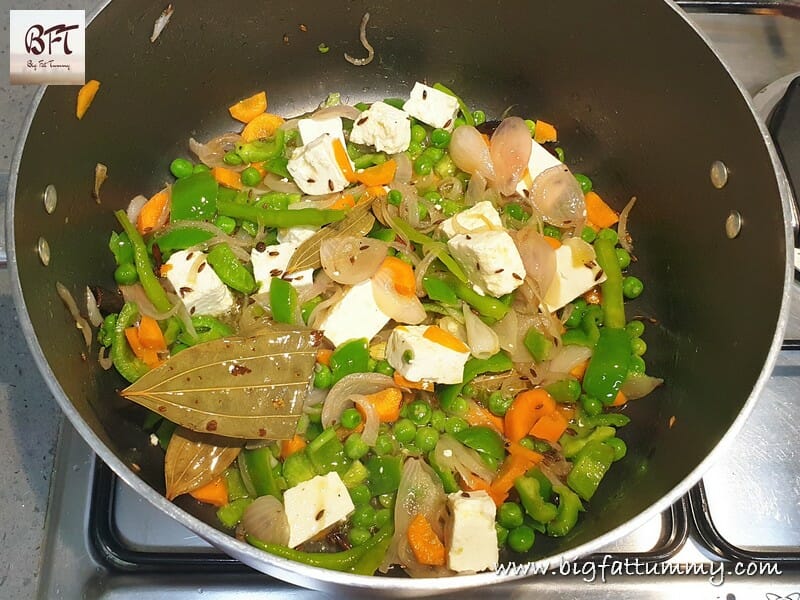 Preparation of One Pot Vegetable Pulao