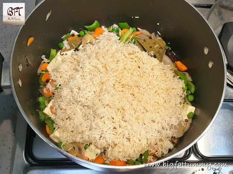 Preparation of One Pot Vegetable Pulao