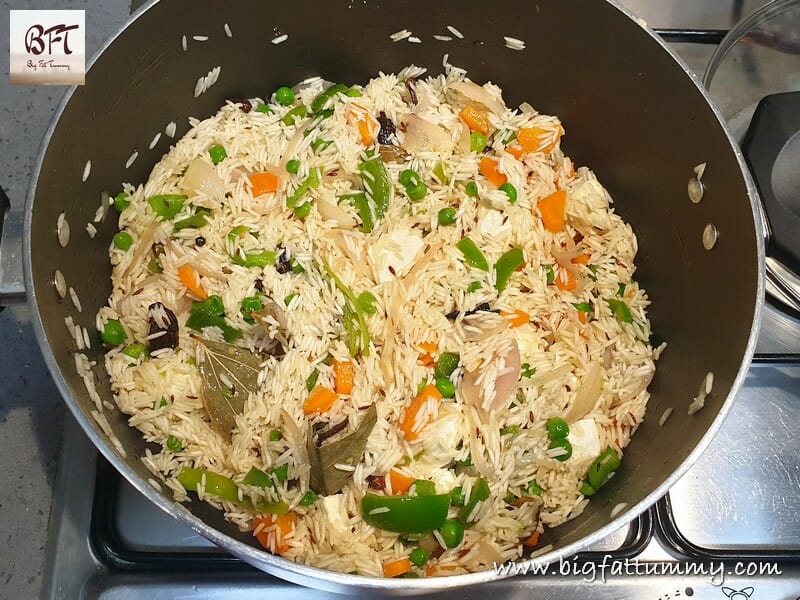 Preparation of One Pot Vegetable Pulao