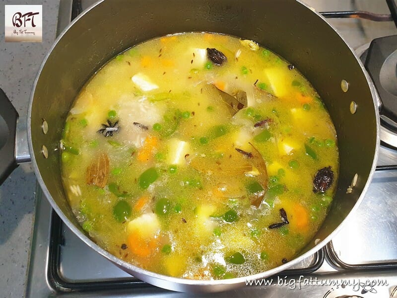 Preparation of One Pot Vegetable Pulao