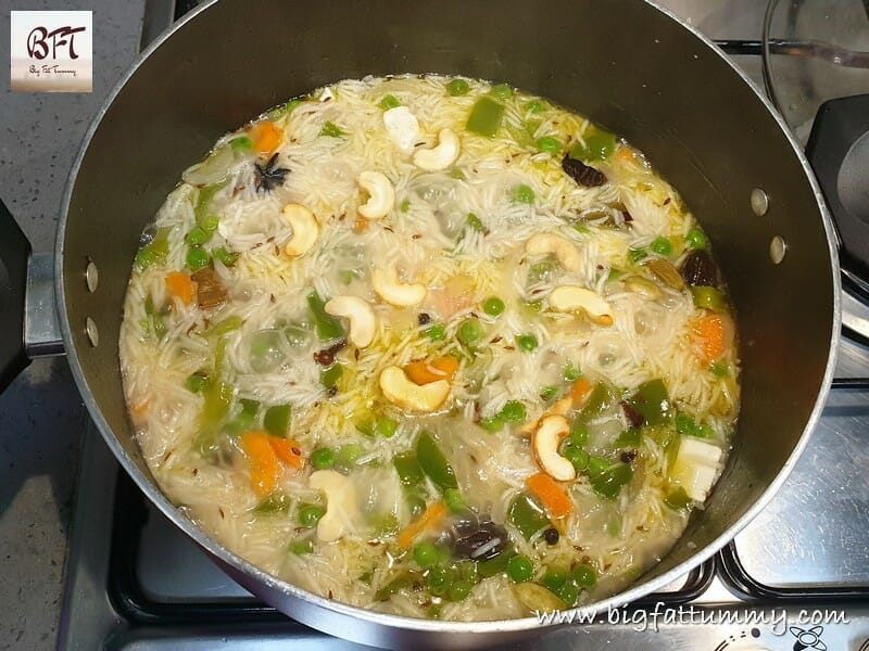 Preparation of One Pot Vegetable Pulao