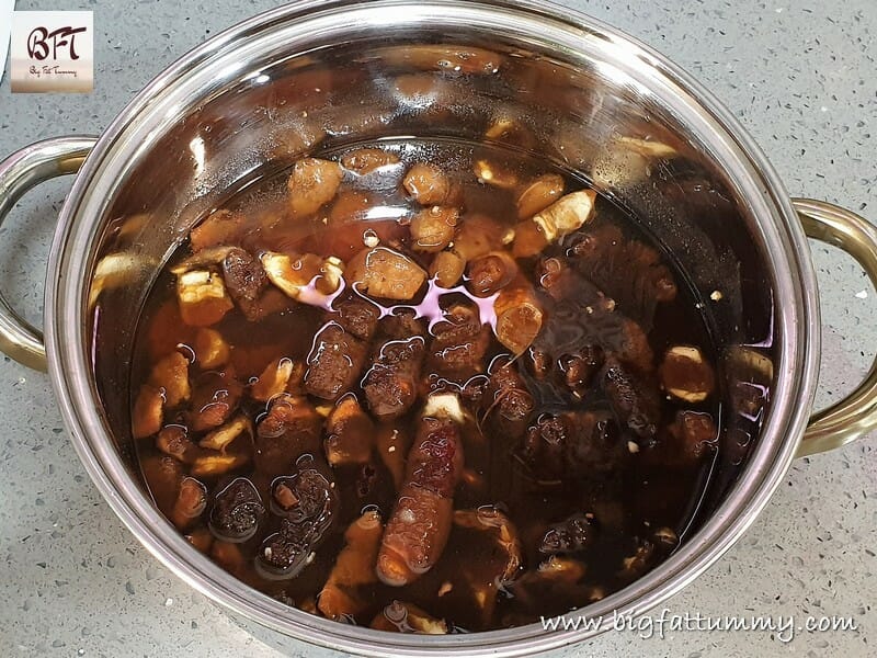 Preparation of Date & Tamarind Chutney