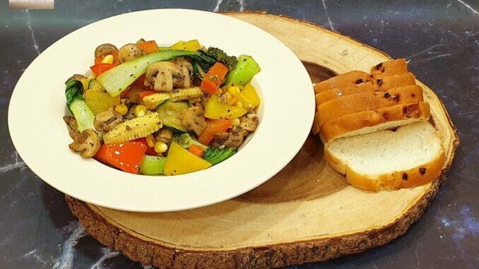 Restaurant Style Mushroom Vegetable Stir Fry