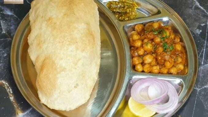 Chole Bhature 18 Chole Bhature